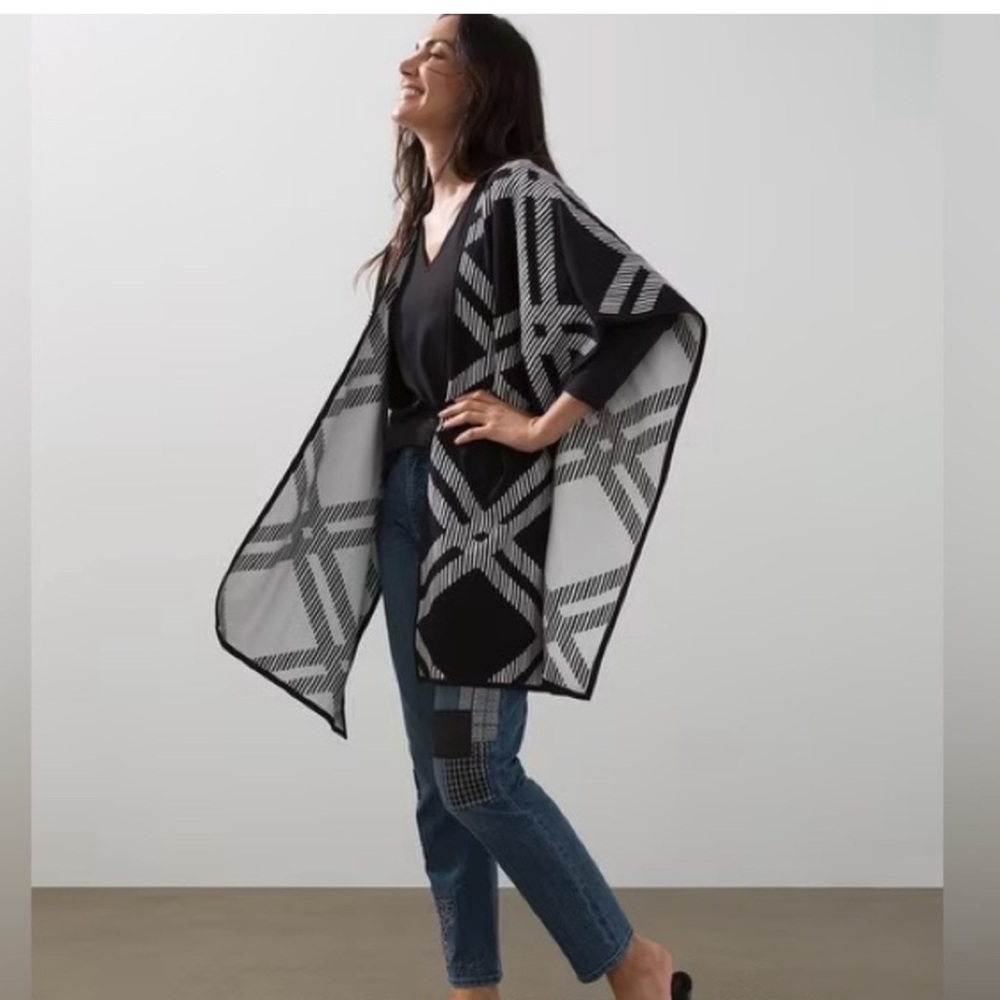 Chico’s Reversible Black and White Windowpane Women's Wrap